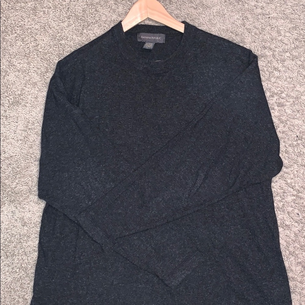 Banana Republic light crewneck sweater